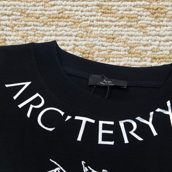 ARCTERYX SYSTEM Men's Black Short Sleeve - Picture 3 of 4